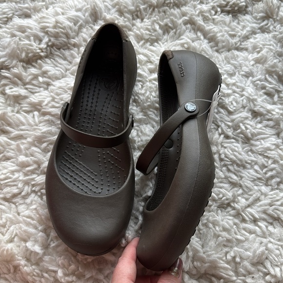 Crocs Alice Mary Jane’s - Picture 3 of 5